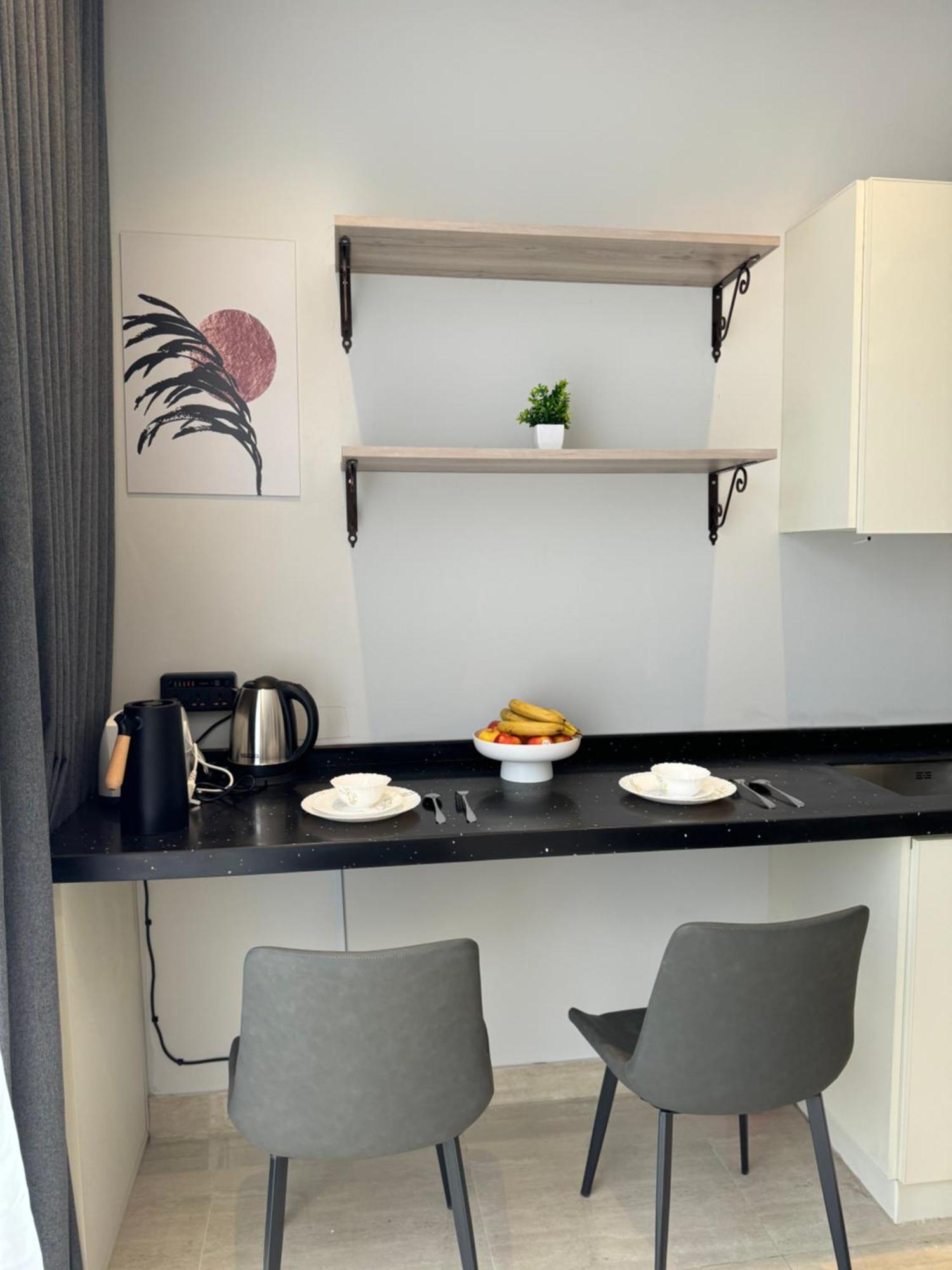 Kayan Apartemen *